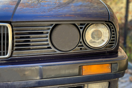 Zaślepka lampy BMW 3 E30 światło mijania